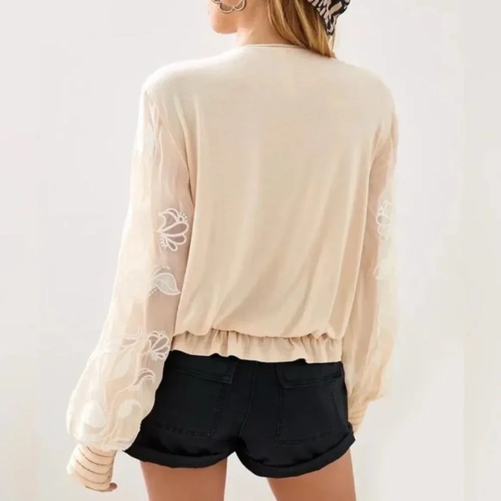 BY ANTHROPOLOGIE Embroidered blouse size L - Picture 3 of 7